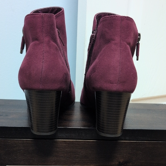 Style & Co. Masrinaa Rich Burgundy/Plum Ankle Block Heel Booties Size 10M  NEW - Picture 3 of 7